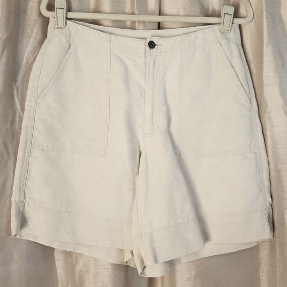 Liz Claiborne Pants - 3/$20 NWOT Liz Claiborne linen khaki shorts 12